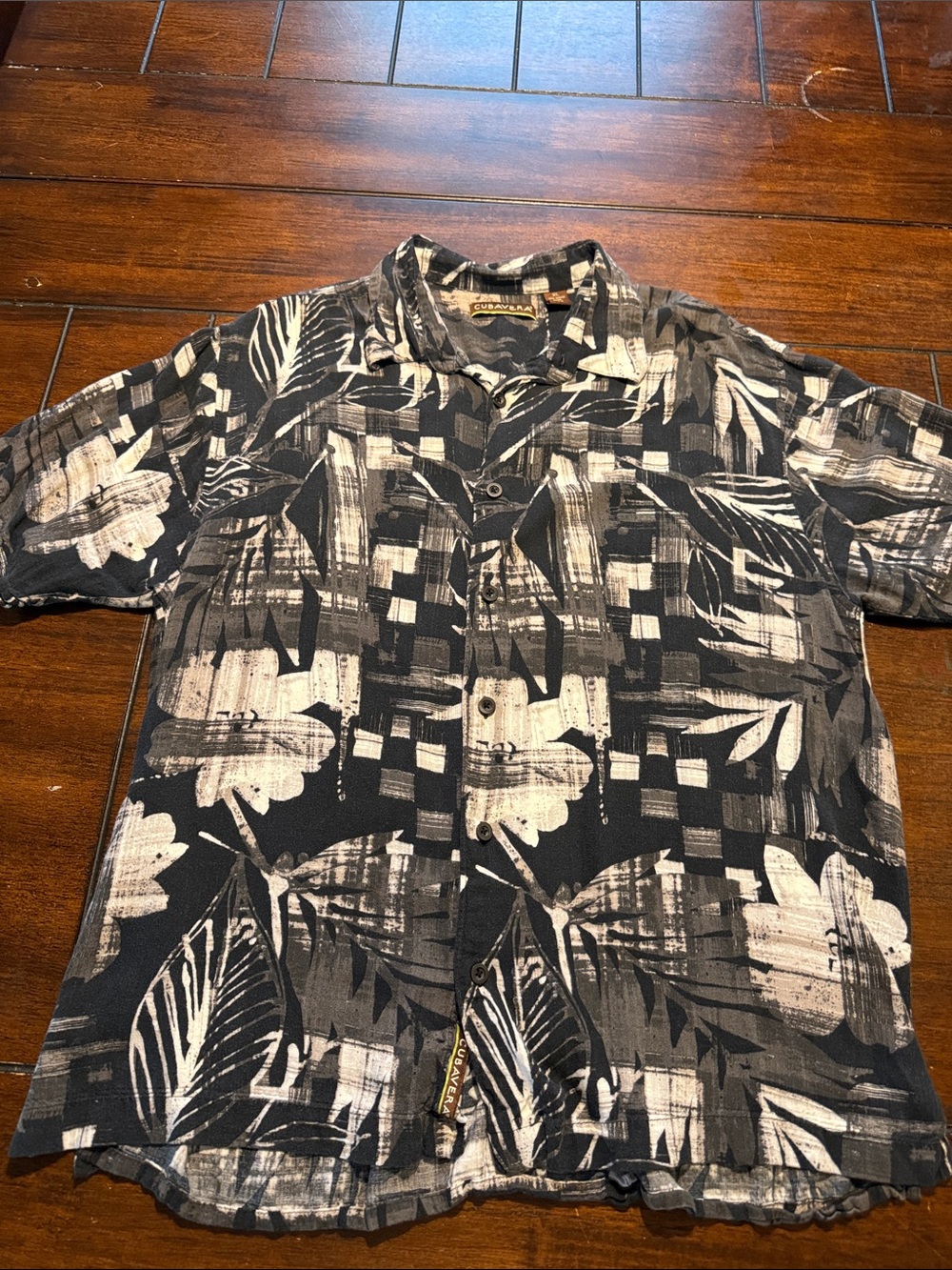 Cubavera Black & Cream Tropical Print Short-Sleeve Button-Down Shirt